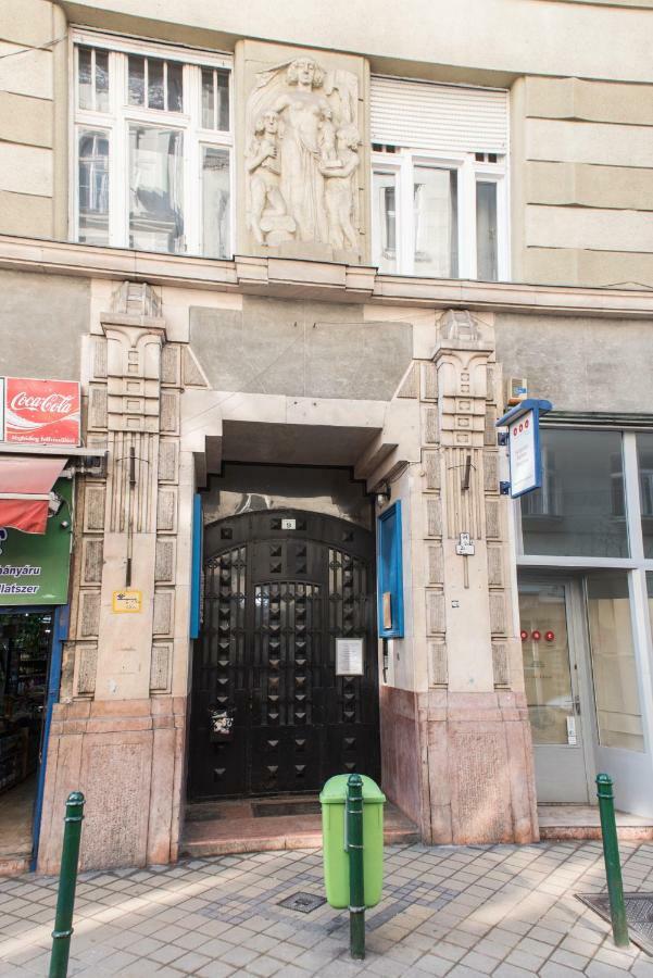 New Loft Style Appartman In The Heart Of The City Budapest Eksteriør billede